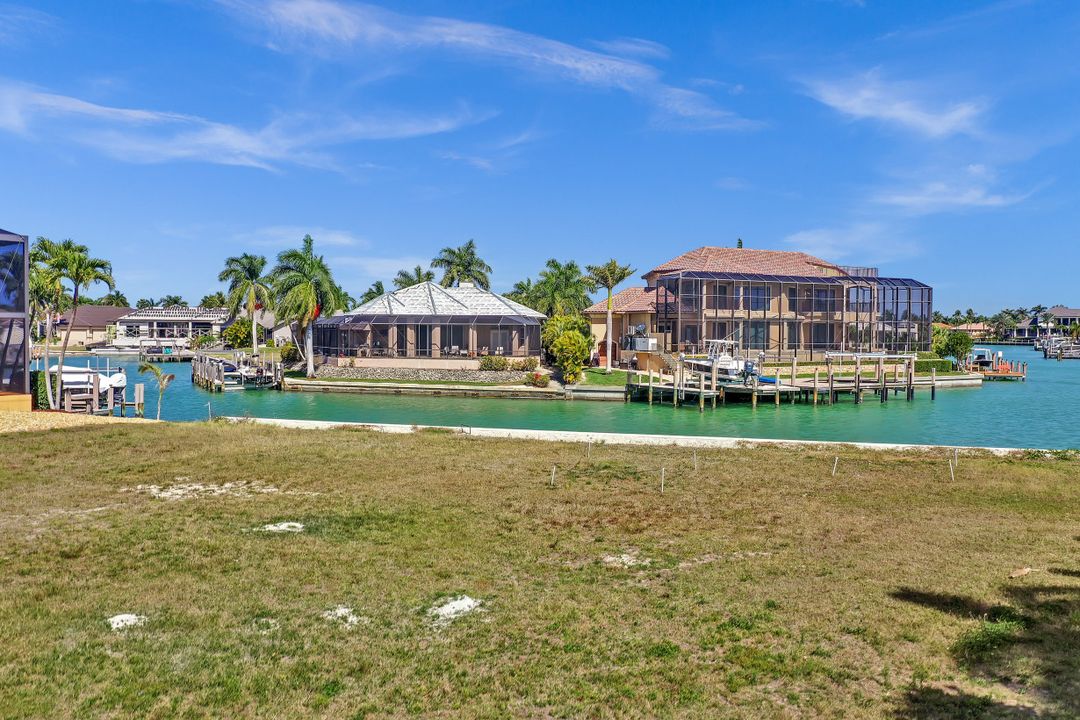 1261 Stone Ct, Marco Island, FL 34145