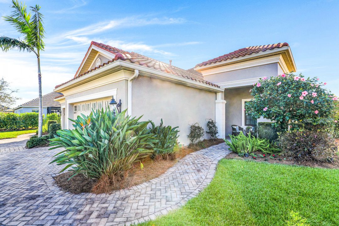 4408 Waterscape Ln, Fort Myers, FL 33966