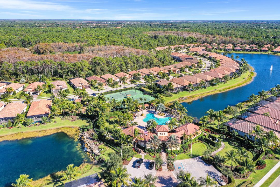 9169 Isla Bella Cir, Bonita Springs, FL 34135