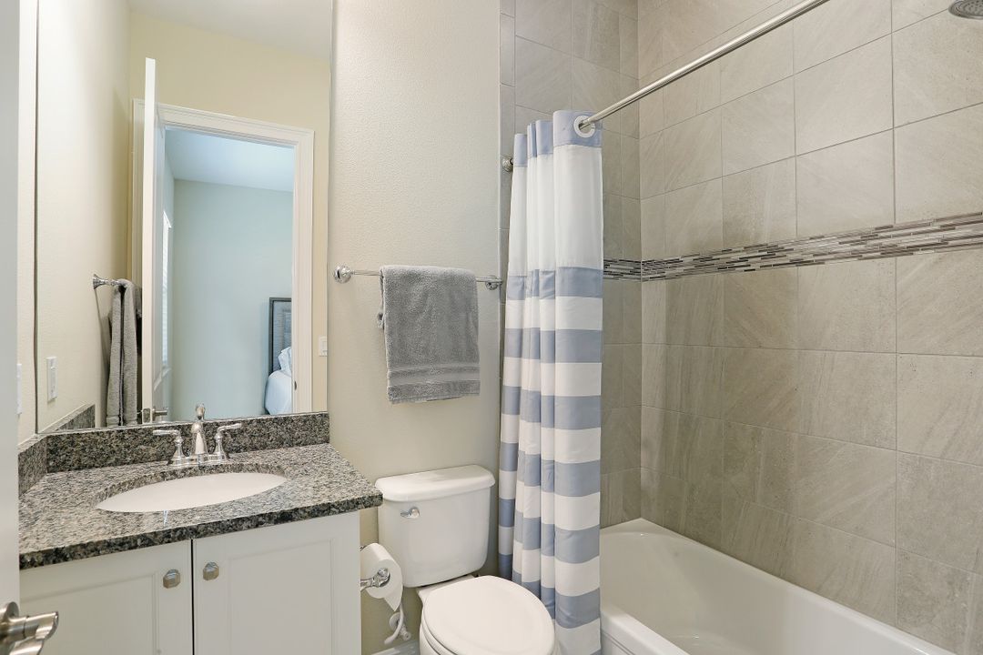 12774 Dundee Ln, Naples, FL 34120