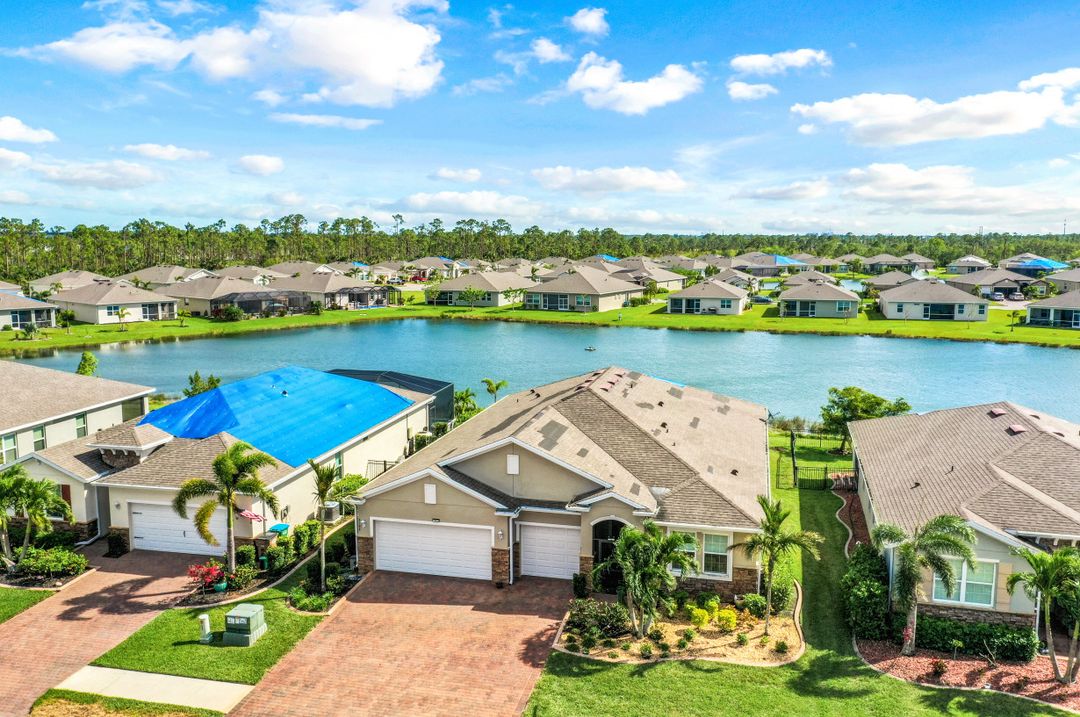 3188 Amadora Cir, Cape Coral, FL 33909