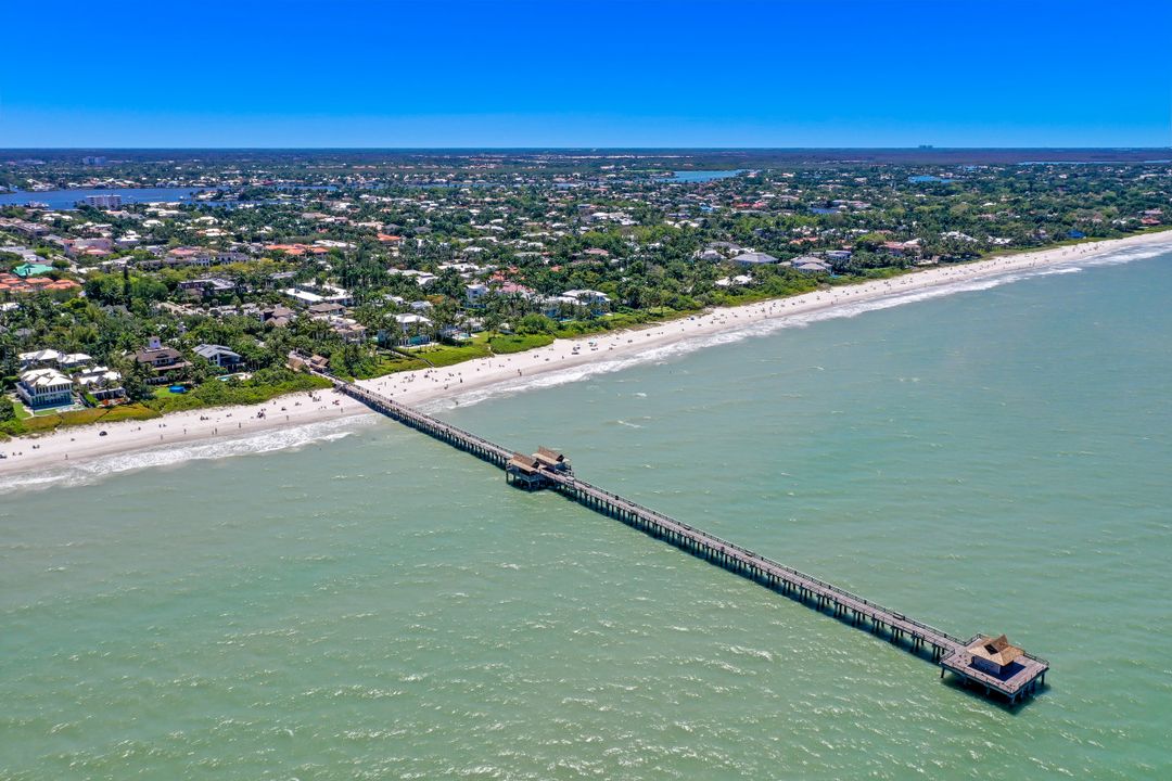 1471 Golden Gate Pkwy, Naples, FL 34105