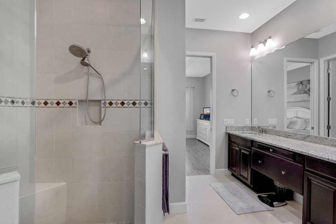 9124 Isla Bella Cir, Bonita Springs, FL 34135