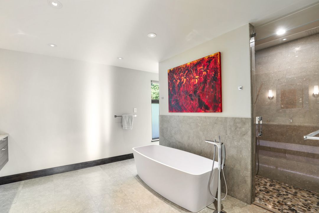 615 Carica Rd, Naples, FL 34108