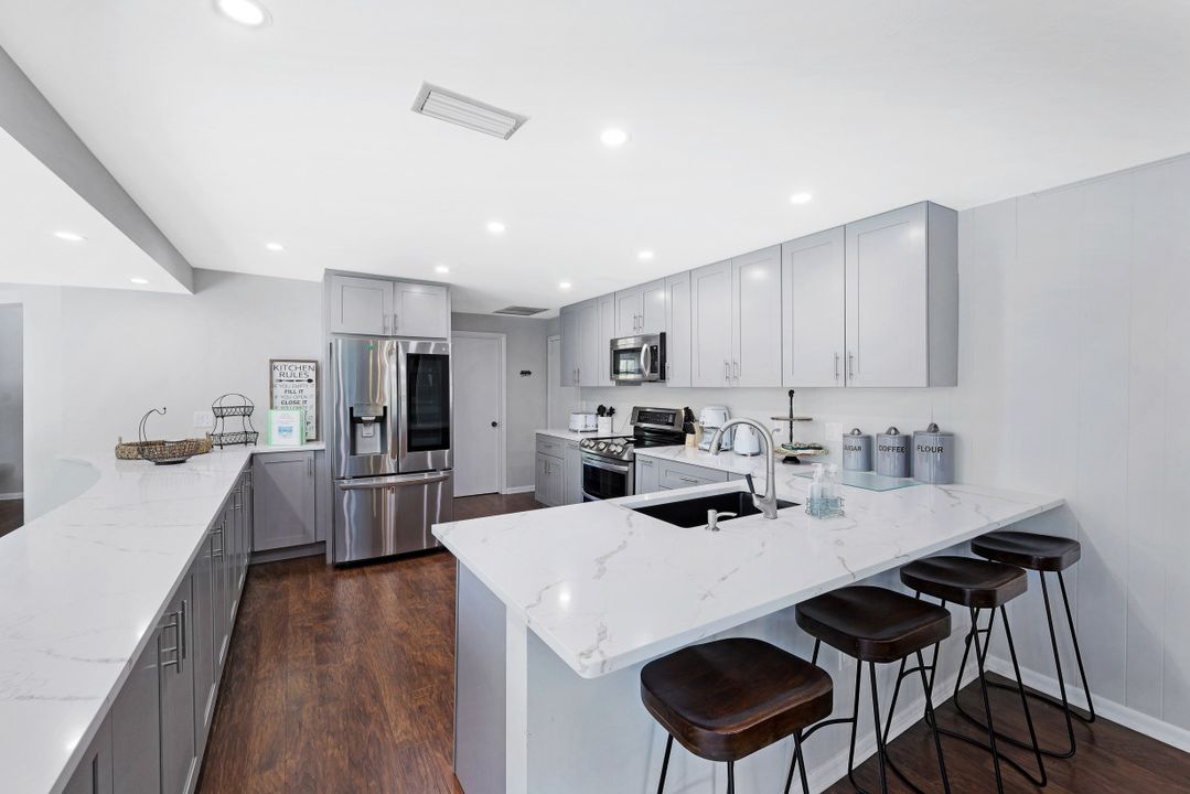 1585 Ludlow Rd, Marco Island, FL 34145