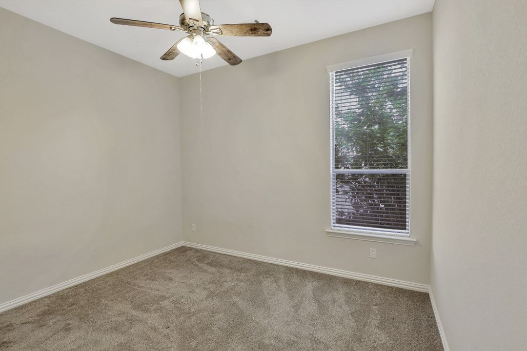 5327 Heath River Ln, Sugar Land, TX 77479