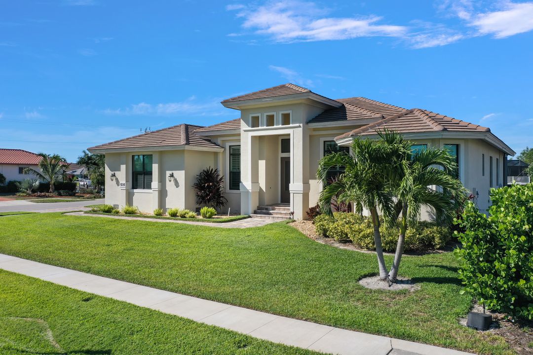 535 Spinnaker Dr, Marco Island, FL 34145