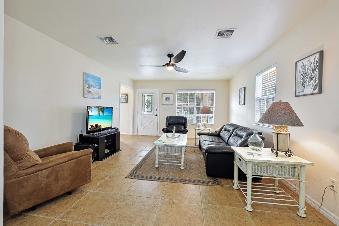 4733 Spring Creek Dr, Bonita Springs, FL 34134