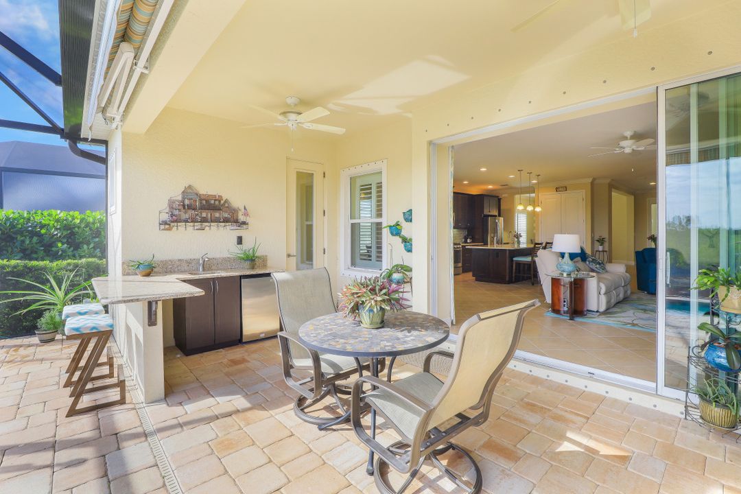 8542 Big Mangrove Dr, Fort Myers, FL 33908