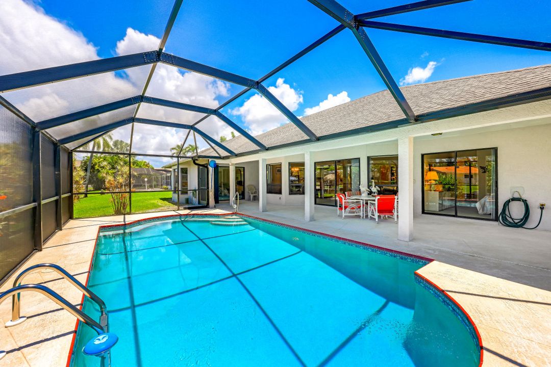 2215 SE 31st St, Cape Coral, FL 33904