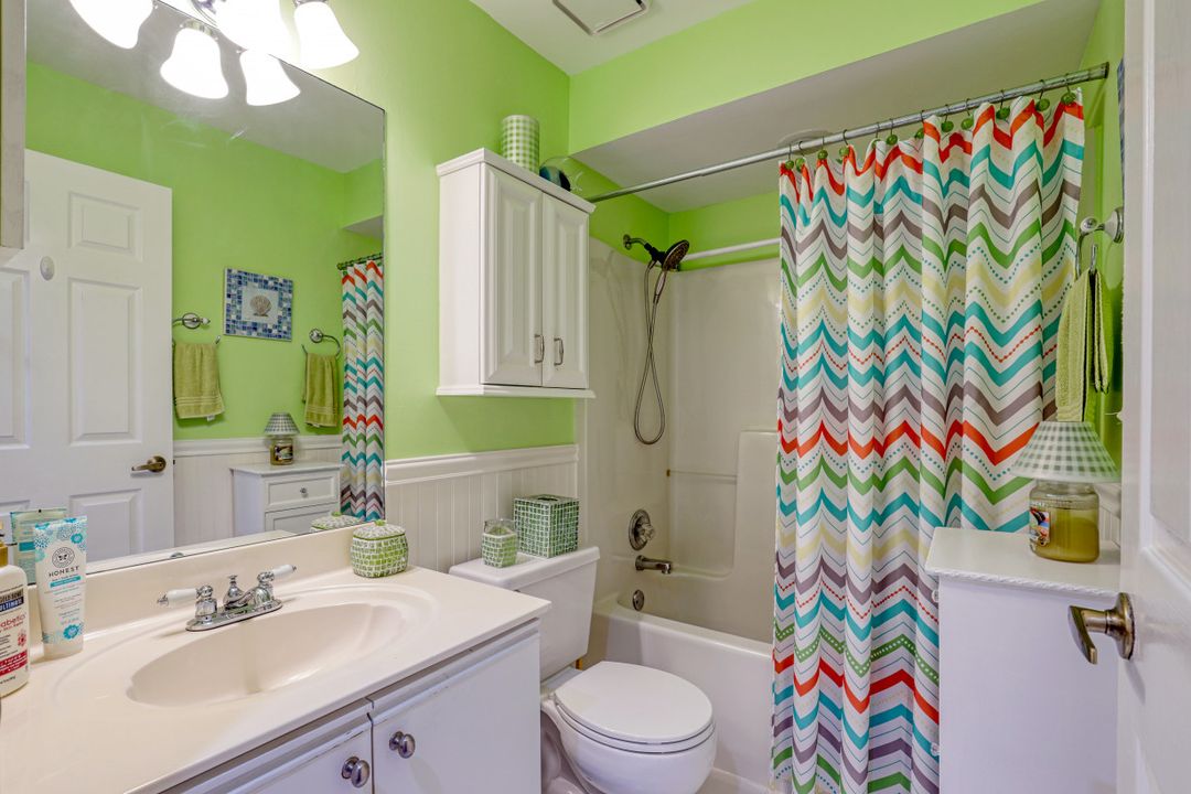 721 Mardel Dr  #606, Naples, FL 34104