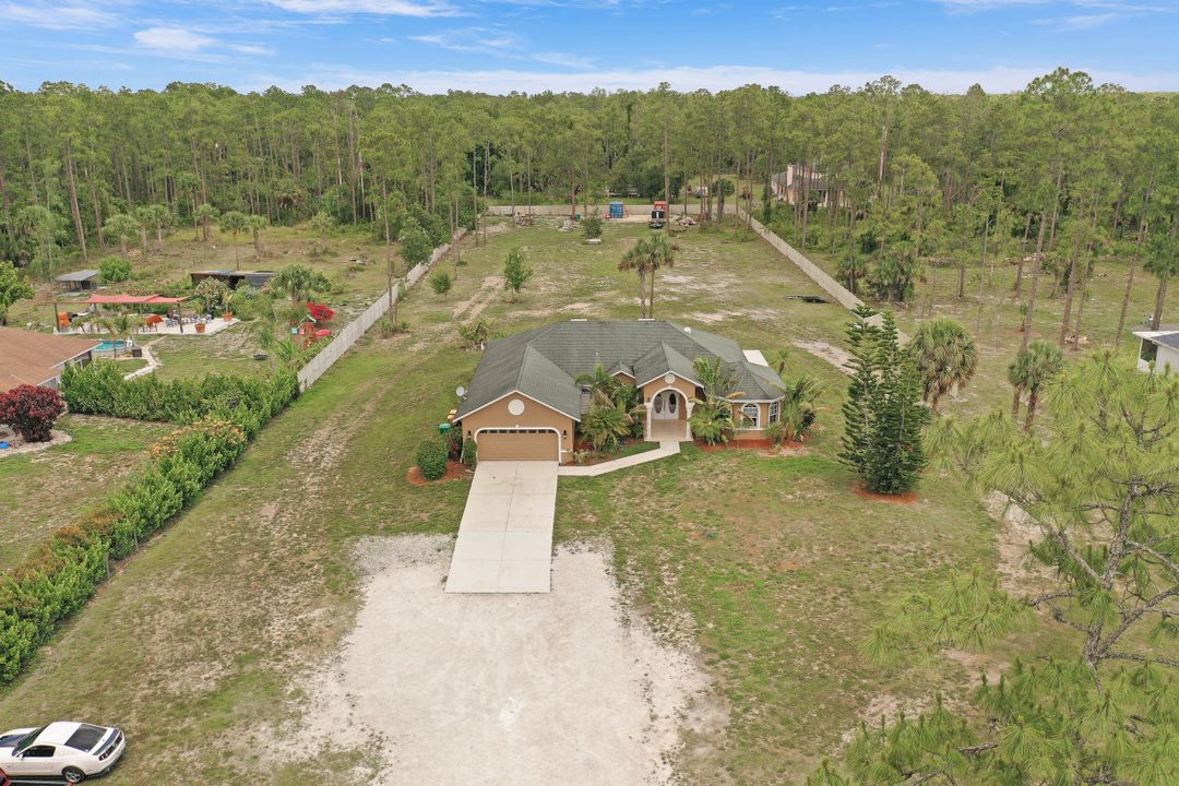 1462 Everglades Blvd N, Naples, FL 34120