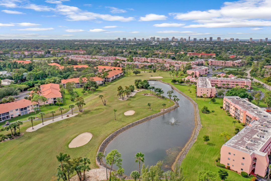 300 Forest Lakes Blvd #212, Naples, FL 34105