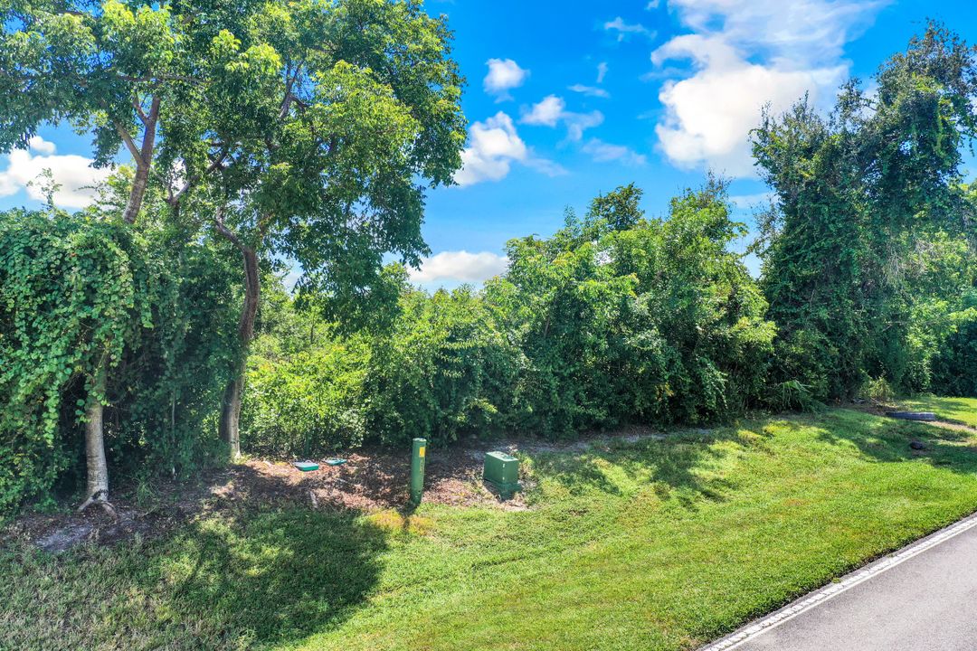 828 Whiskey Creek Dr, Marco Island, FL 34145