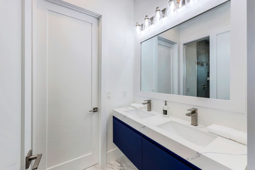 469 Germain Ave, Naples, FL 34108