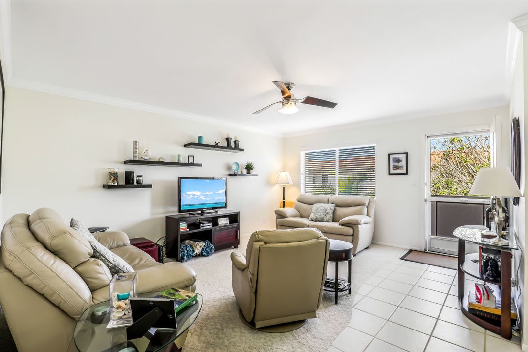 1100 Gulf Shore Blvd N #306, Naples, FL 34102