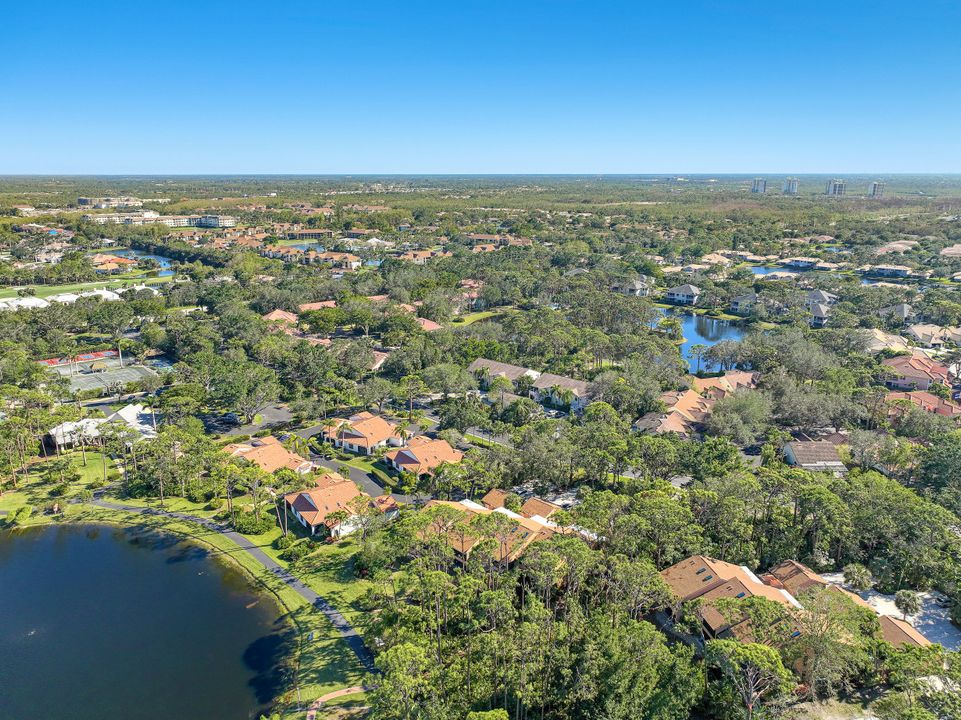 325 Bay Forest Dr #201, Naples, FL 34110