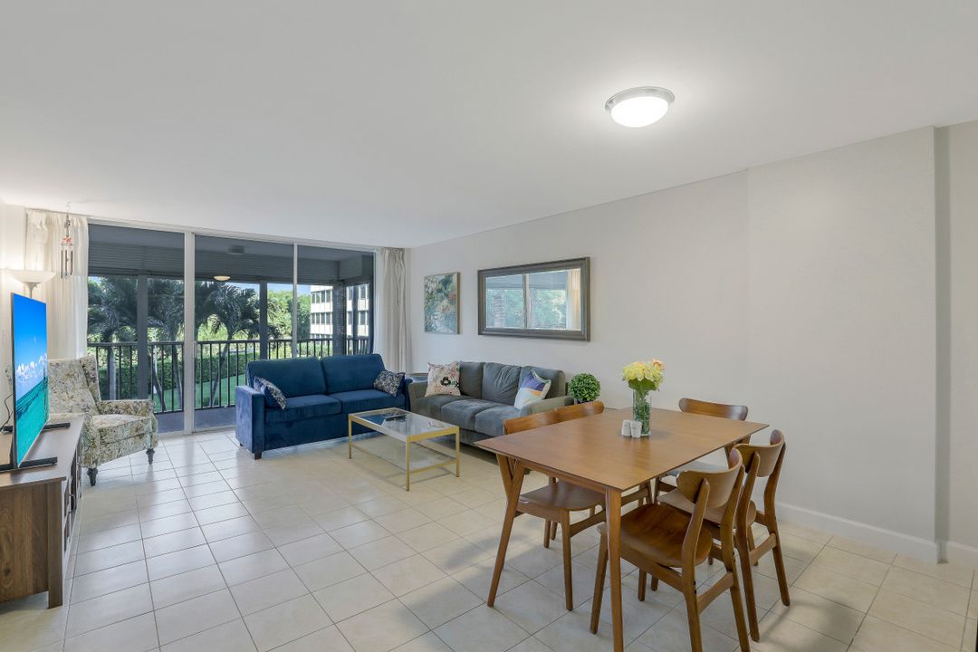 3 Bluebill Ave #206, Naples, FL 34108