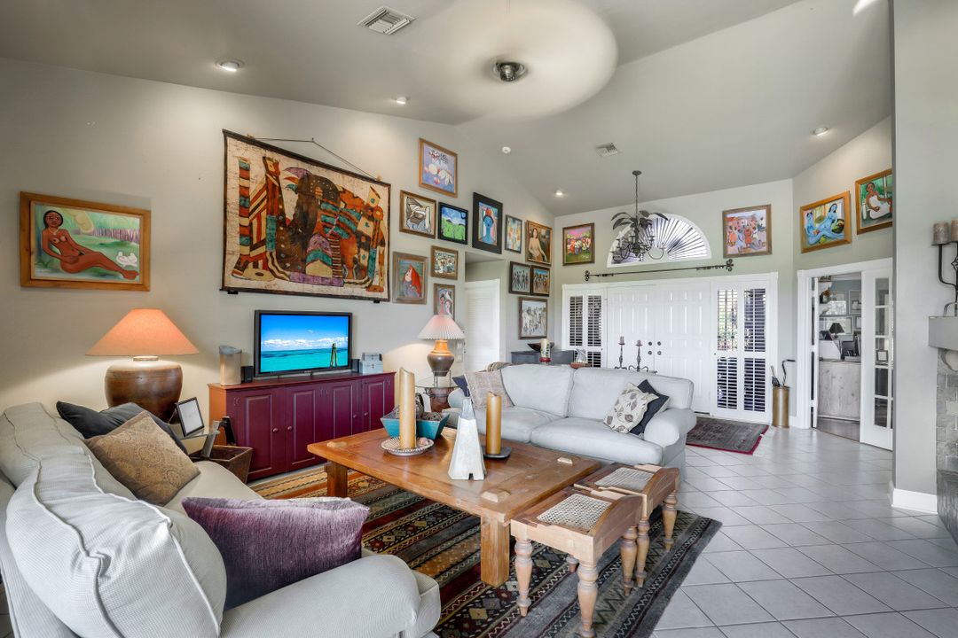 28419 Sombrero Dr, Bonita Springs, FL 34135