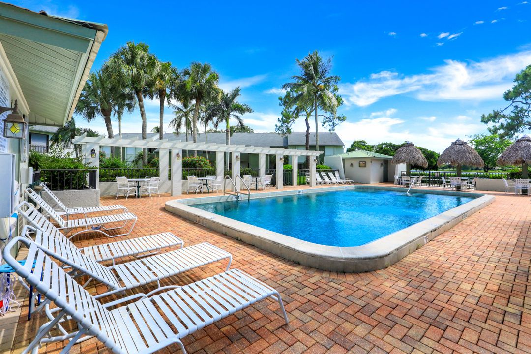 3018 Kings Lake Blvd #3018, Naples, FL 34112