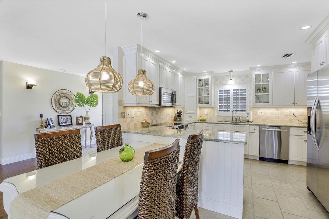 1765 Harbor Ln, Naples, FL 34104