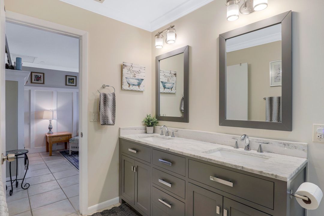 4060 Rita Ln, Bonita Springs, FL 34134