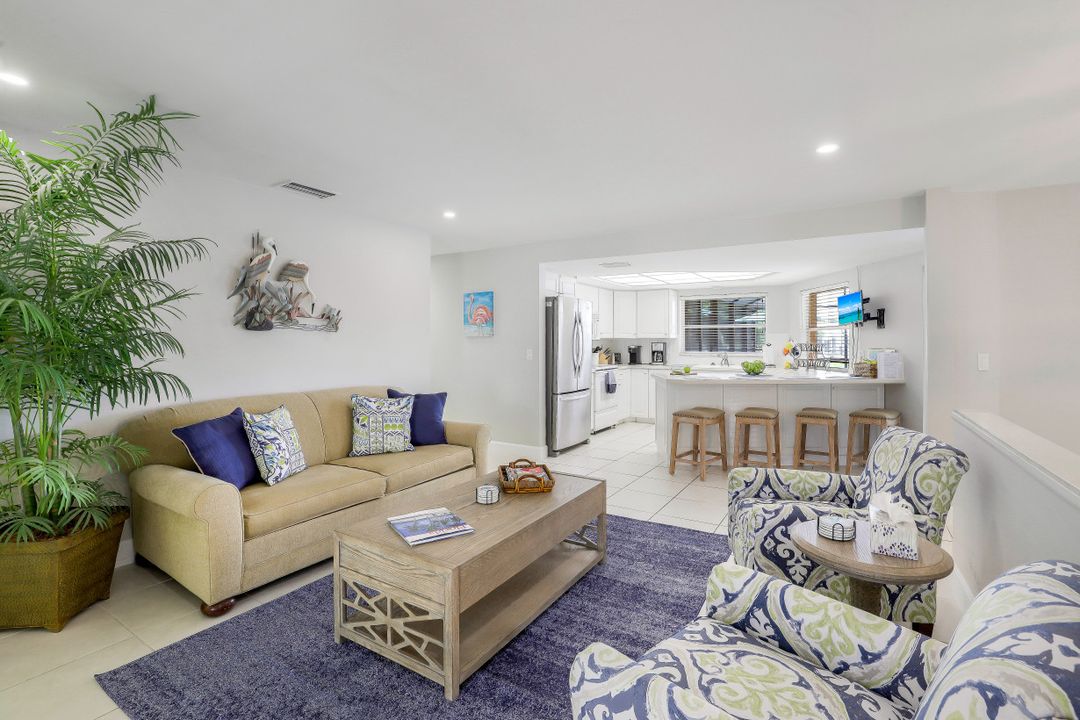 1143 Edington Pl, Marco Island, FL 34145