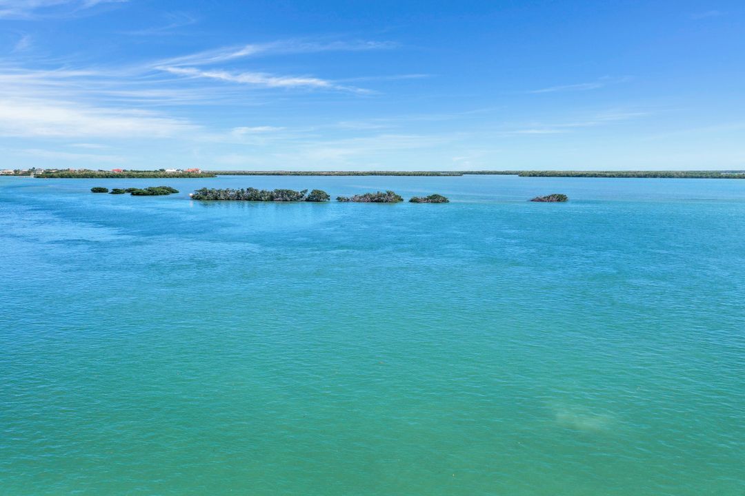 1011 Pettit Ct, Marco Island, FL 34145