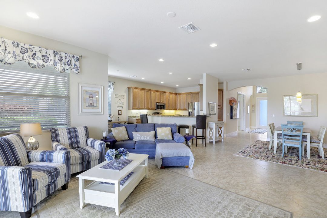 10119 Mimosa Silk Dr, Fort Myers, FL 33913