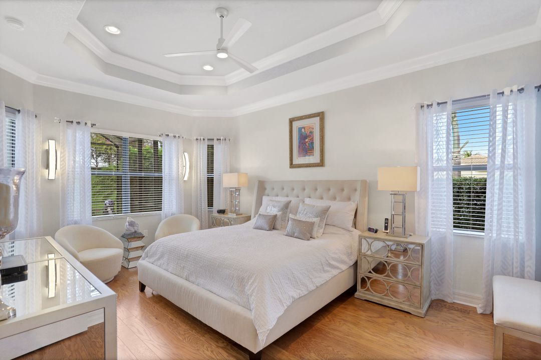 3731 Madeira Ct, Naples, FL 34119