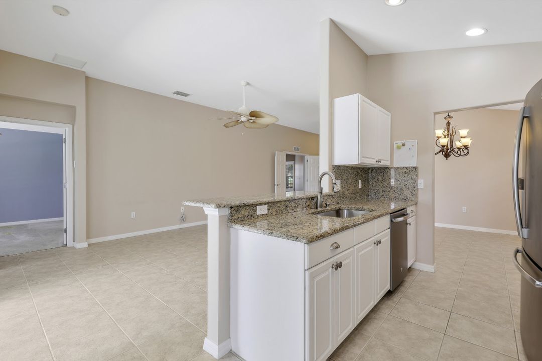 2435 Woodbourne Pl, Cape Coral, FL 33991