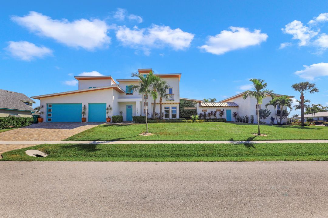 255 Columbus Way, Marco Island, FL 34145