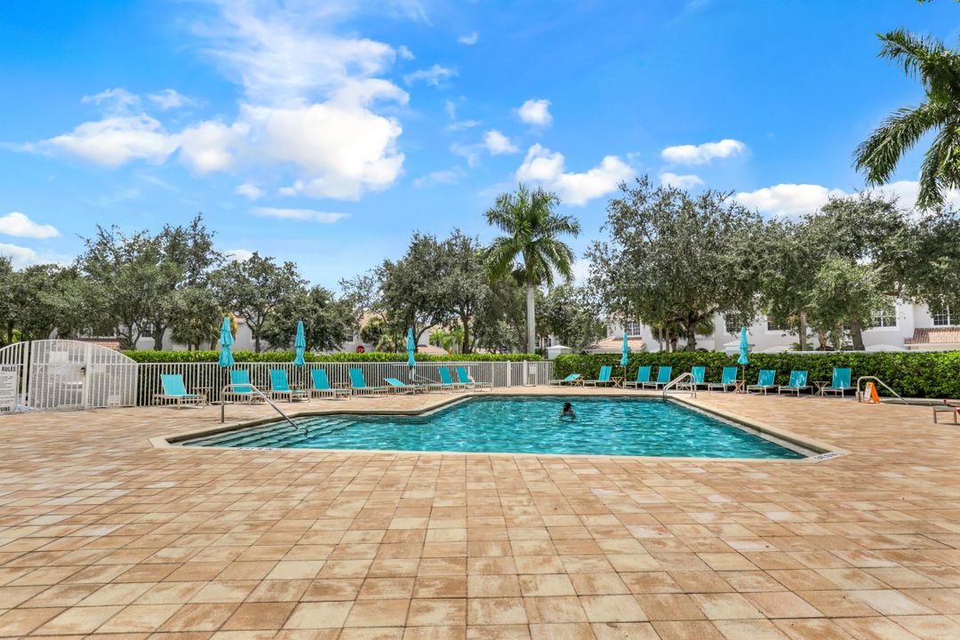 15809 Marcello Cir, Naples, FL 34110