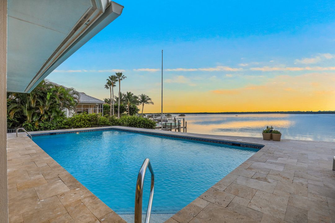 1028 W Inlet Dr, Marco Island, FL 34145