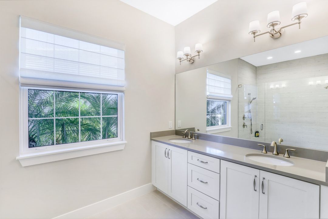 3224 Cotuit Ln, Naples, FL 34114