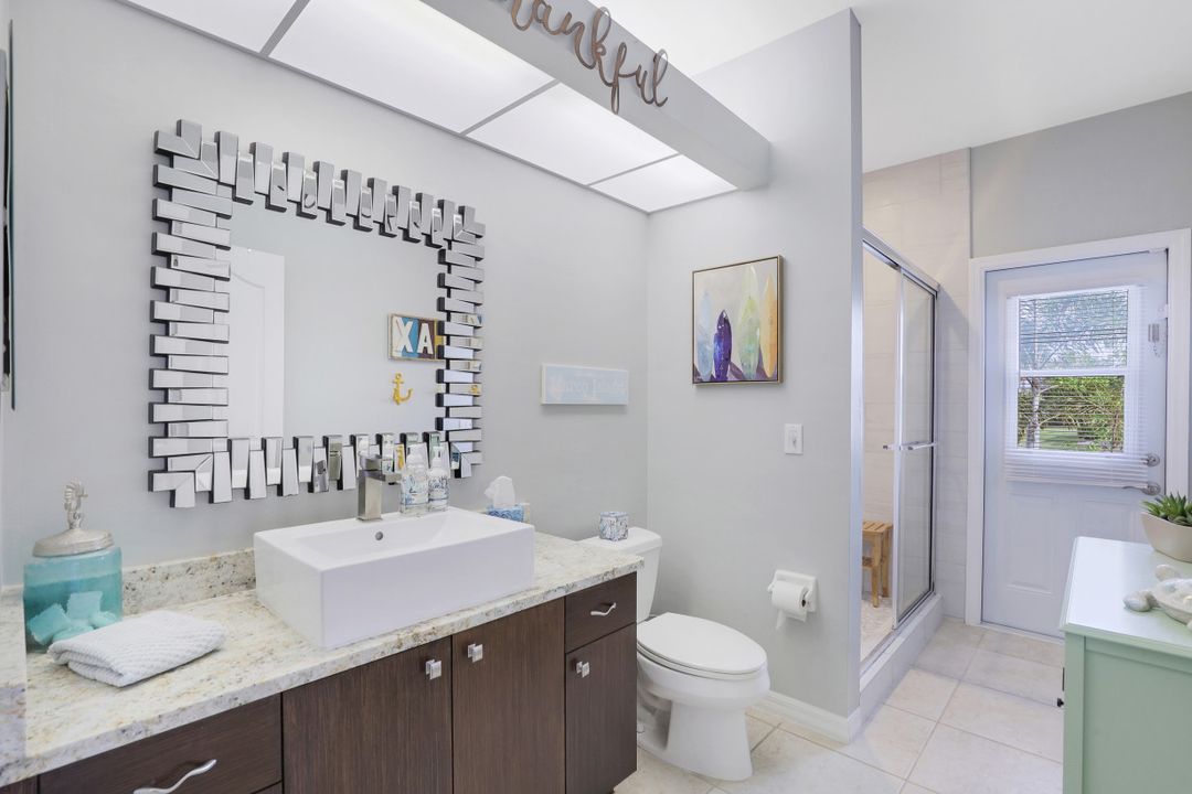 231 Seahorse Ct, Marco Island, FL 34145