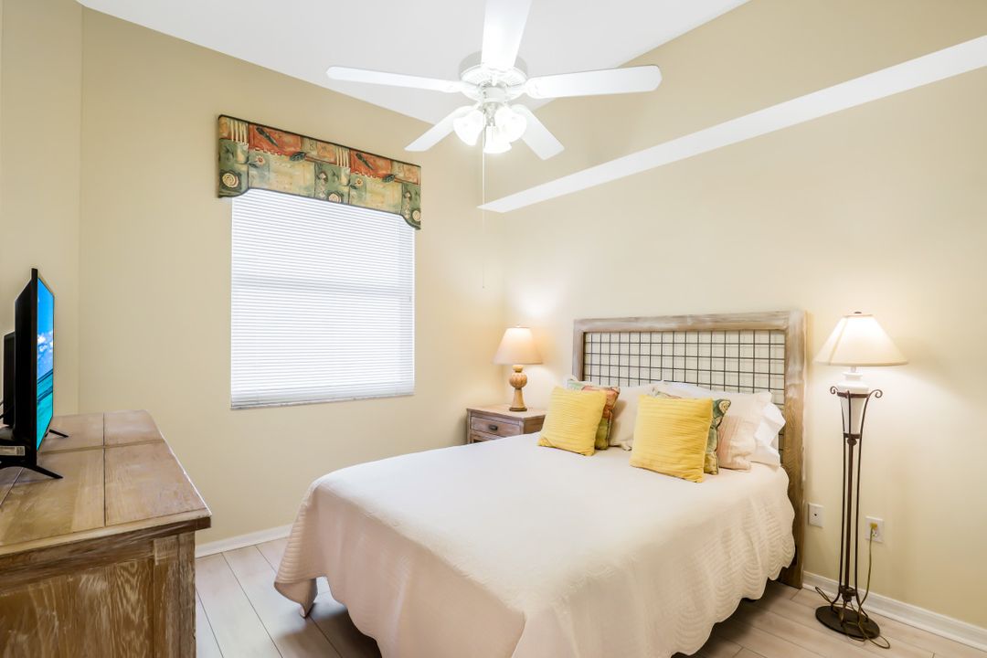 470 Launch Circle #603, Naples, FL 34108