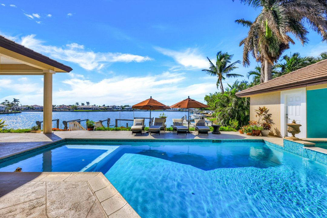 856 Inlet Dr, Marco Island, FL 34145