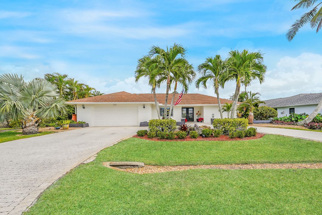 28379 Las Palmas Cir, Bonita Springs, FL 34135