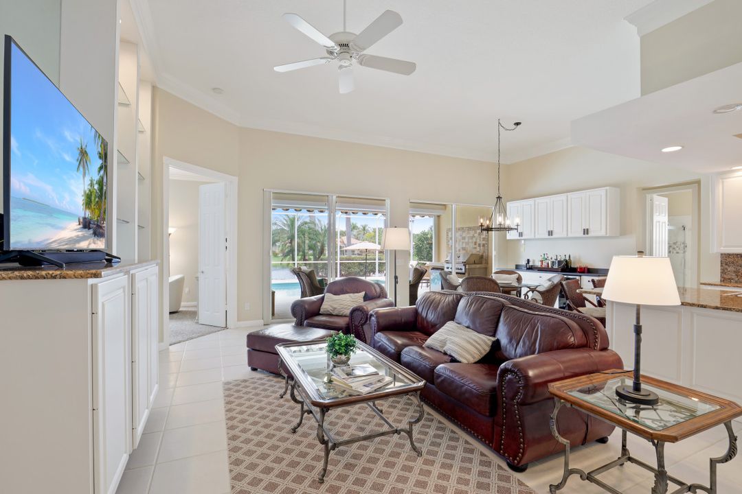 2888 Hatteras Way, Naples, FL 34119