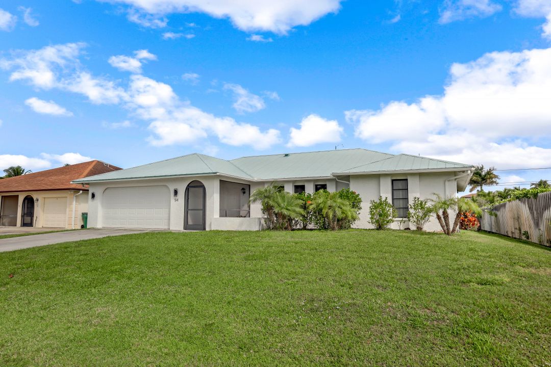 541 92nd Ave N, Naples, FL 34108