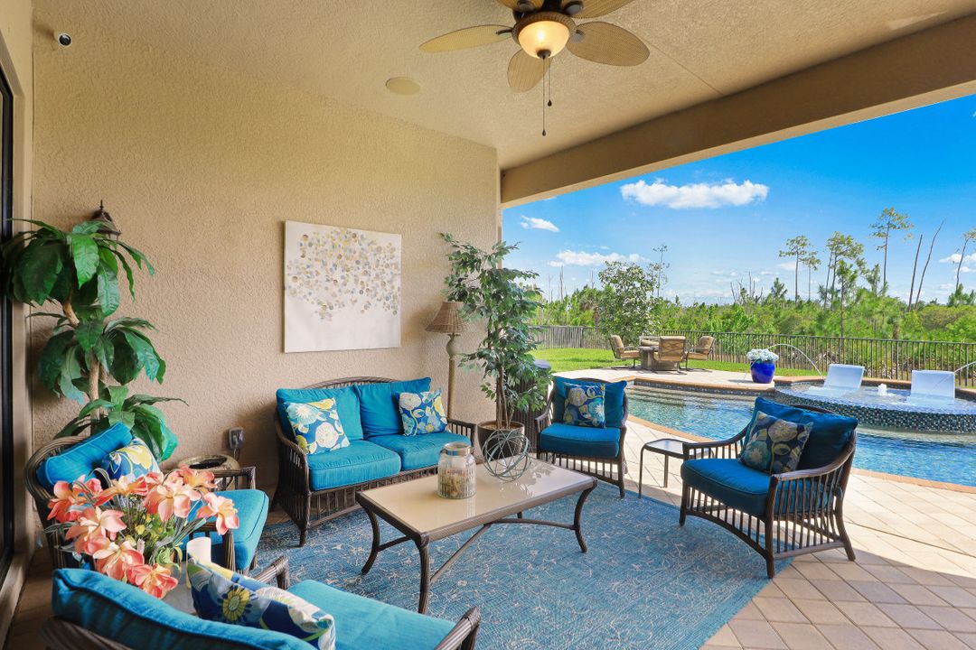 2832 Cinnamon Bay Cir, Naples, FL 34119