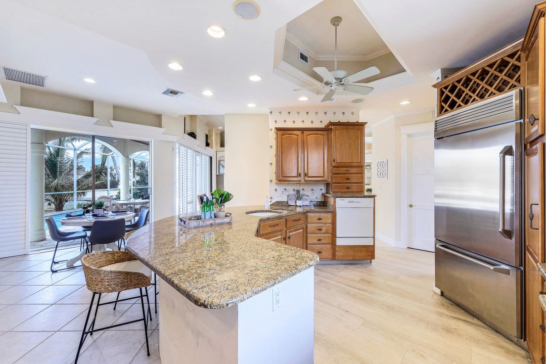 690 Pelican Ct, Marco Island, FL 34145