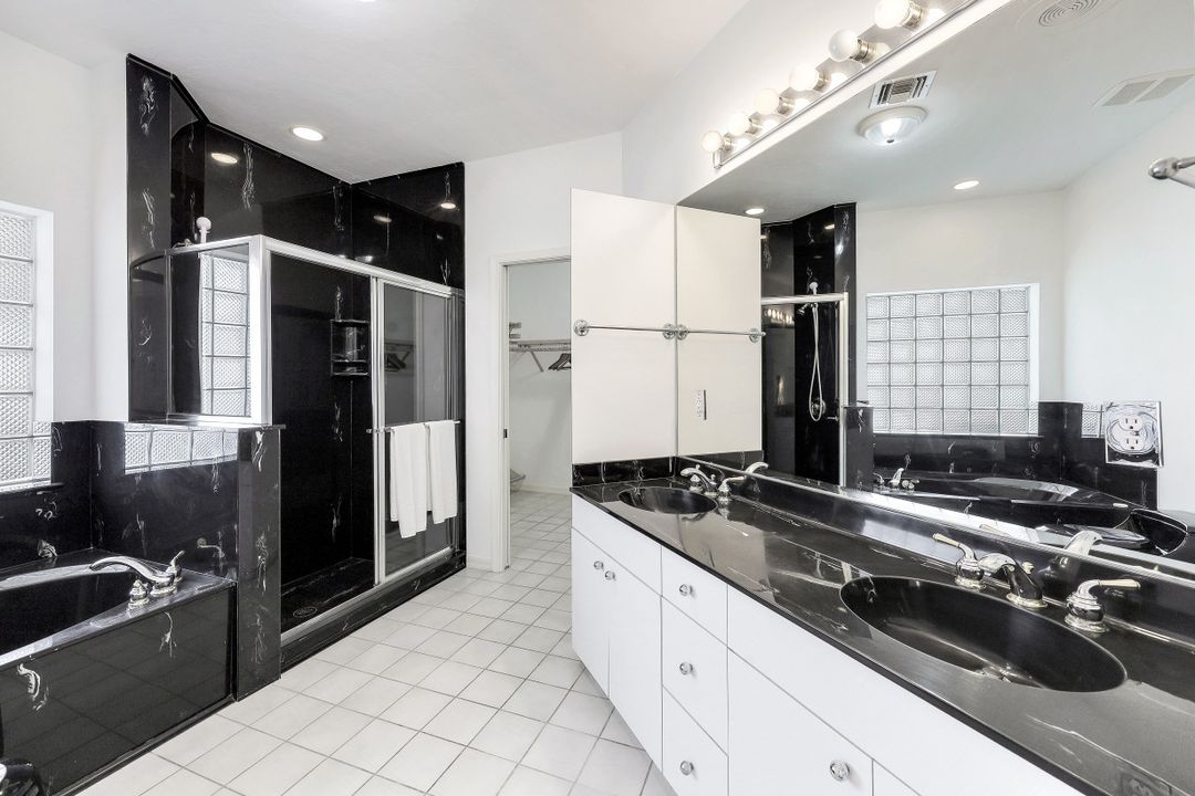 225 Dan River Ct, Marco Island, FL 34145