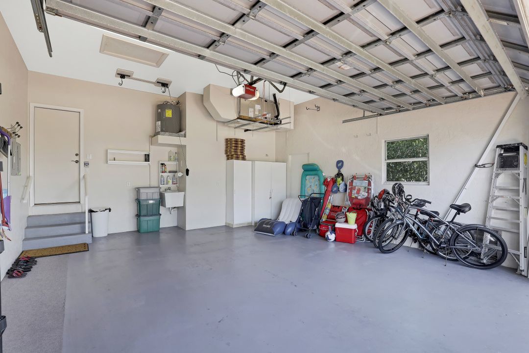 427 Swiss Ct, Marco Island, FL 34145