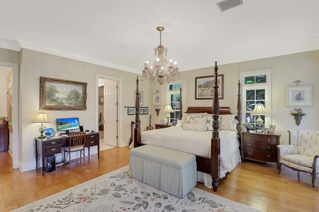 5760 Golden Oaks Ln, Naples, FL 34119