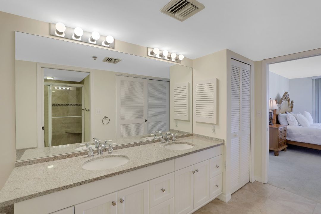 6585 Nicholas Blvd #1405, Naples, FL 34108