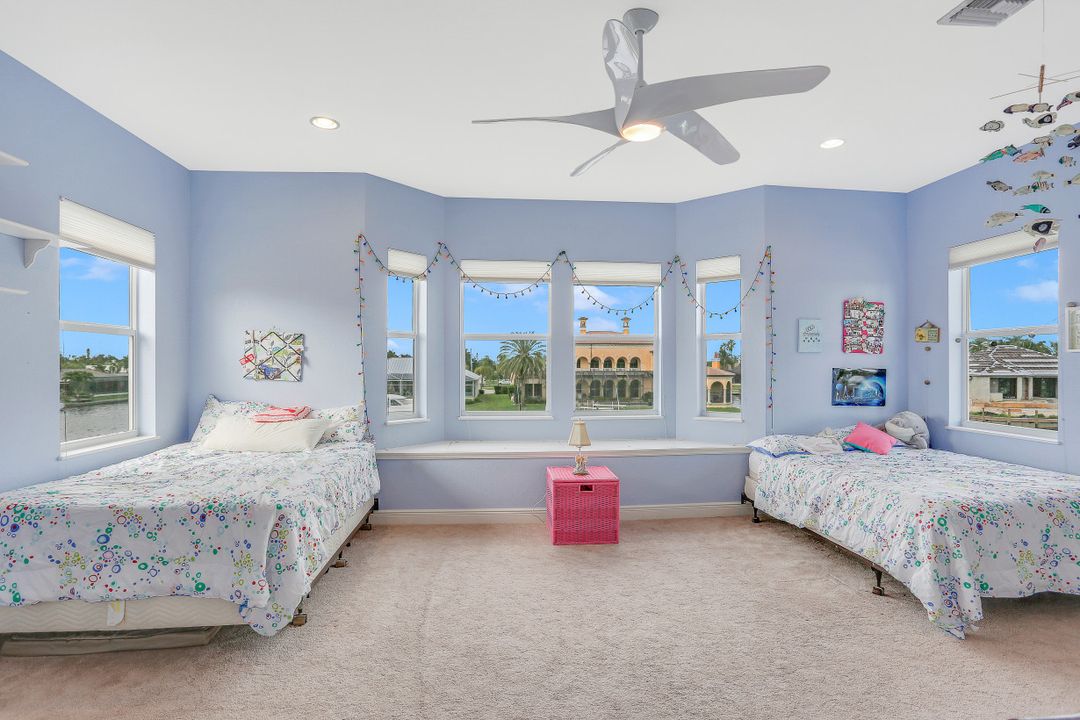 719 Coral Dr, Cape Coral, FL 33904