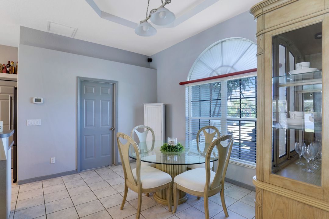 1403 SW 4th Ave, Cape Coral, FL 33991