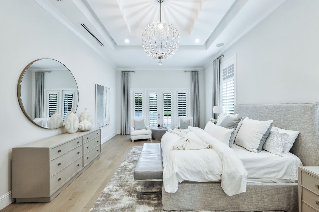 603 West St, Naples, FL 34108